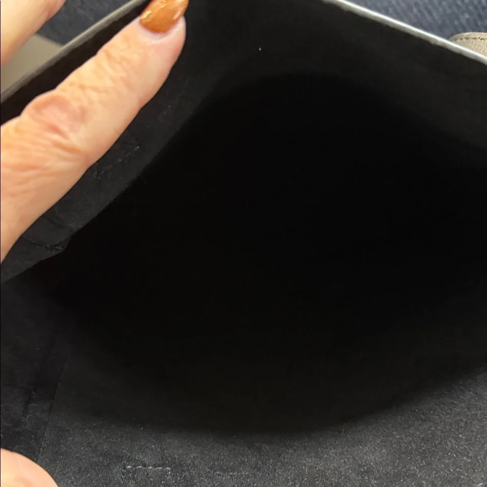 Lulu Dharma tall bag.